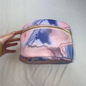 Cosmetic bag